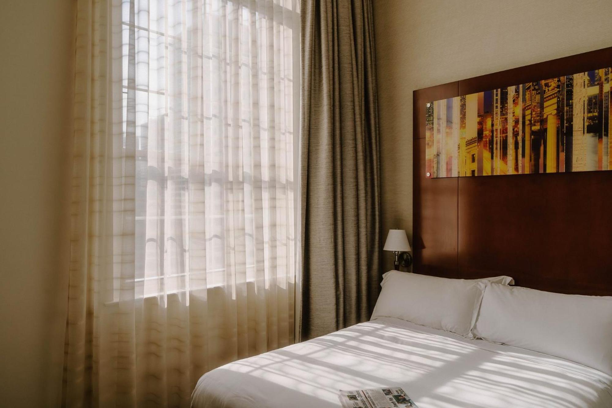Superior Queen Room Kitchenette